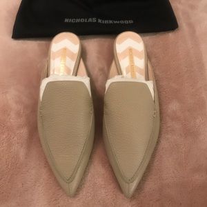 Nicholas Kirkwood ‘Beya’ flat mules